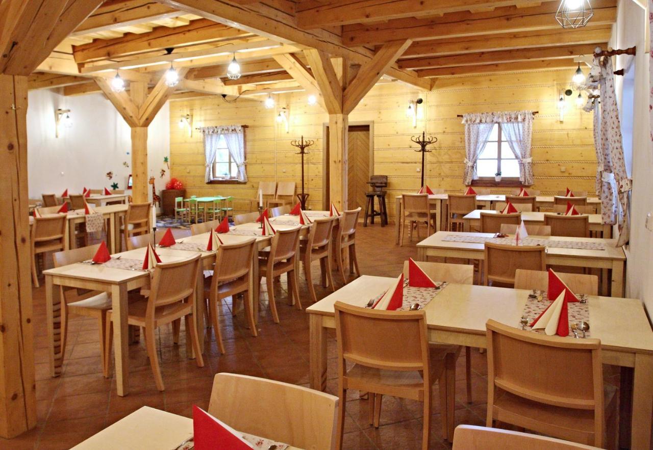 Penzion A Restaurace Grunt Reka 外观 照片